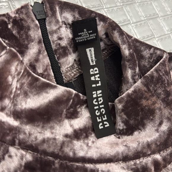 Design Lab Crushed Velvet Cold Shoulder Long Sleeve Dress Small - Picture 4 of 6